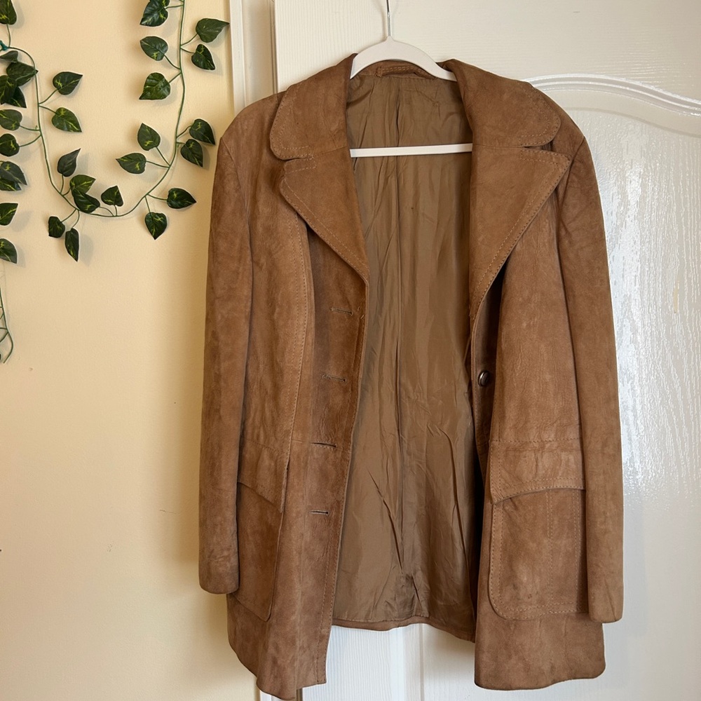 Vintage Suede Jacket in Tan — Classic Casual Leather Coat